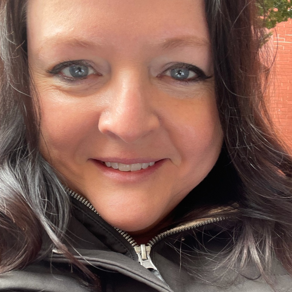Meet your Posher, Jennifer